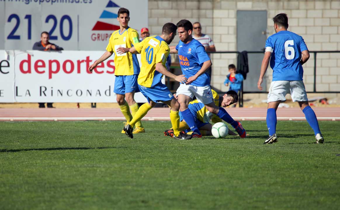 Reclama pe terenurile de sport private este o oportunitate prea putin folosita