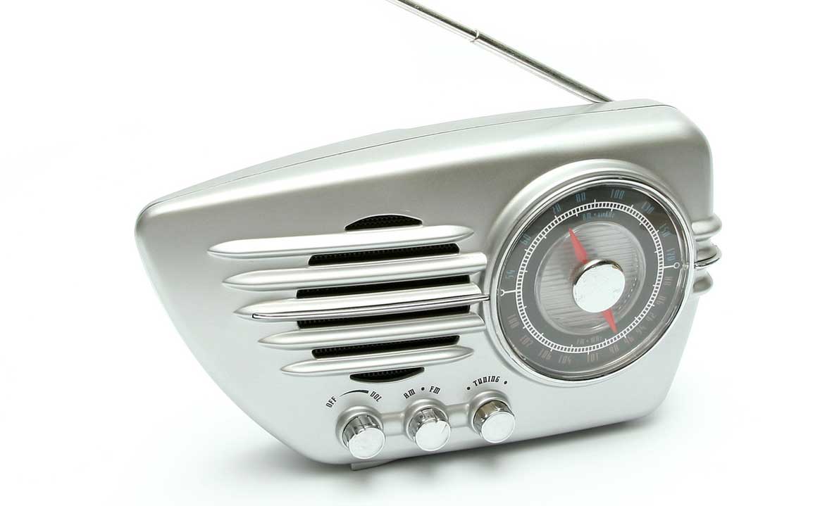 Posturile de radio sunt ascultate de foarte multi oameni la servici, acasa sau in masina